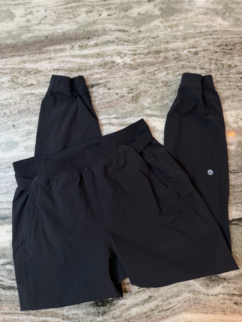 Lululemon Adapted State High-Rise Jogger *Airflow
Black